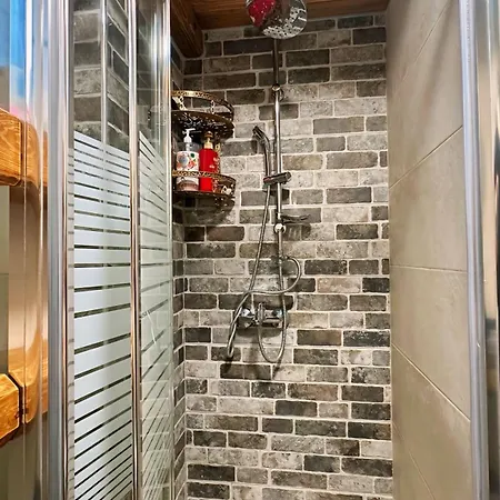 Апартаменты σπίτι στον κήπο