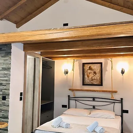 Апартаменты σπίτι στον κήπο