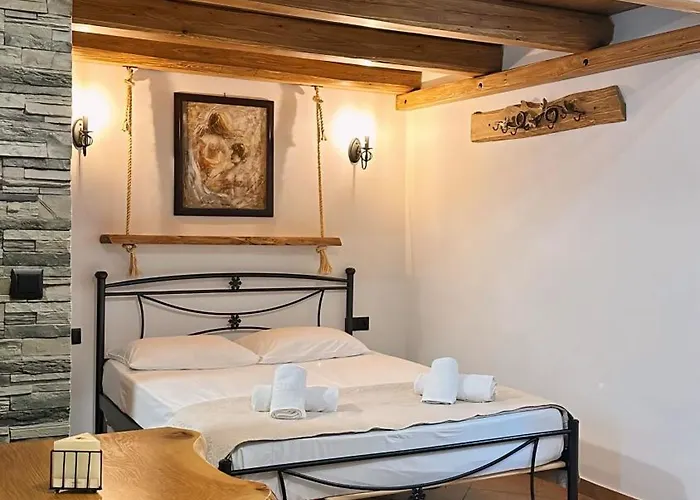 σπίτι στον κήπο Apartment Kalamata